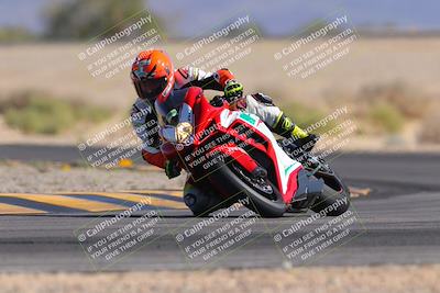 media/Nov-12-2023-SoCal Trackdays (Sun) [[5d1fba4e7d]]/Turn 4 (1120am)/